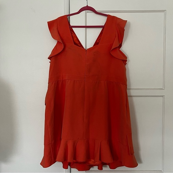 New City Chic plus size flutter sleeve mini wrap dress in Melon XXL/24 - Picture 4 of 10